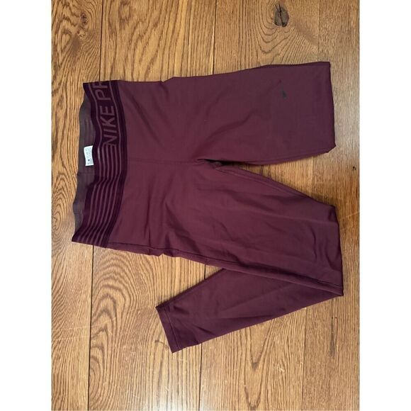 Nike Pro High-Waisted Compression Leggings - Size M - Picture 2 of 5